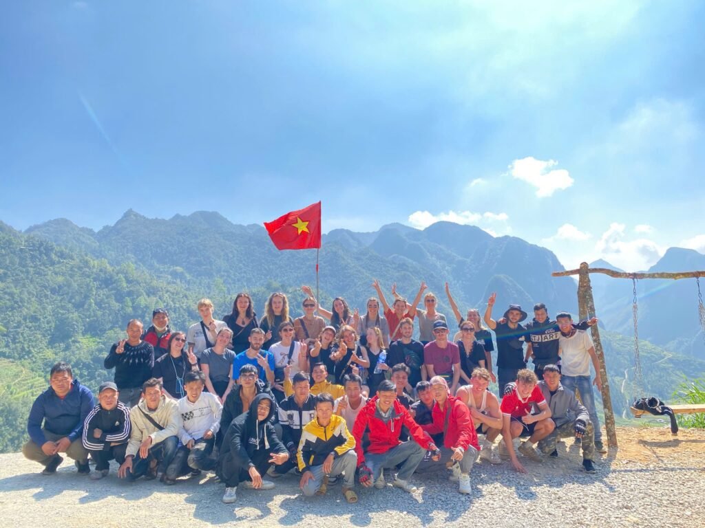 heaven's gate big group in summer